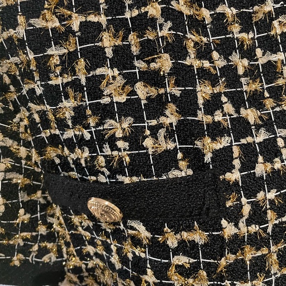 Endless Rose Black & METALLIC
Gold Tweed Short Sleeve Top - Picture 9 of 9